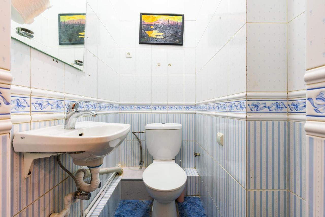 Center 4 You Hotel Tbilisi Buitenkant foto